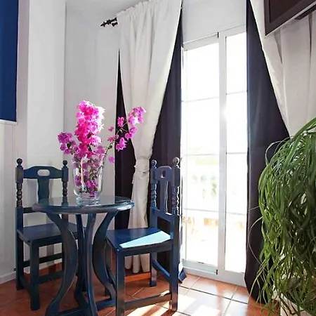 Doce Lunas Beauchic Hotel 2*